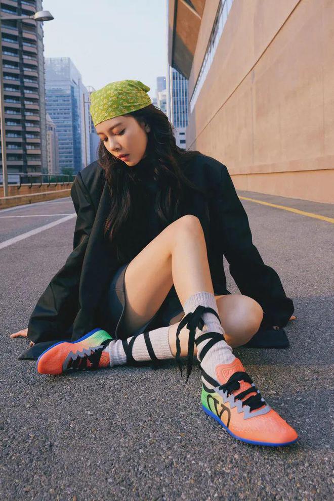 都在穿这双“芭蕾运动鞋”j9九游会入口好品味的人(图9)