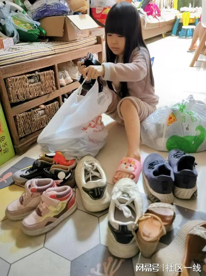 发光！白云大源开展废旧织物回收活动j9九游真人游戏第一平台让闲置再(图1)