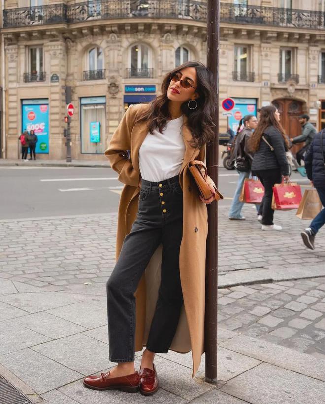 火的是“巧克力鞋”这样穿太经典了！J9数字平台老爹鞋失宠了今年春天最(图4)